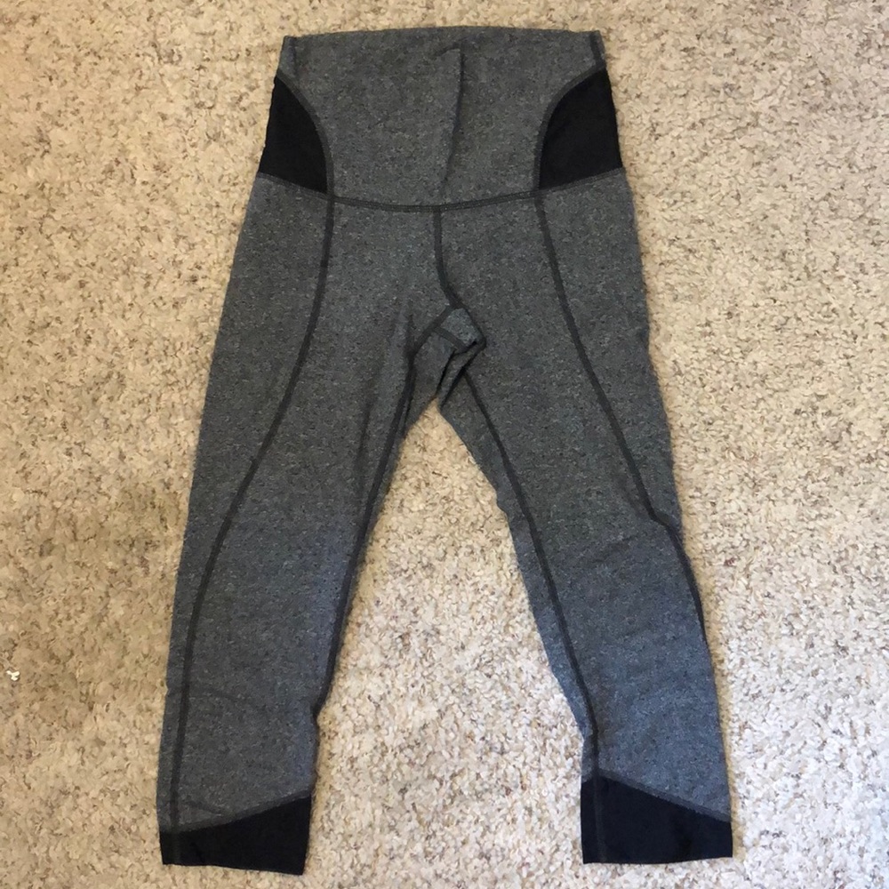 Lululemon Charcoal grey crop yoga pants